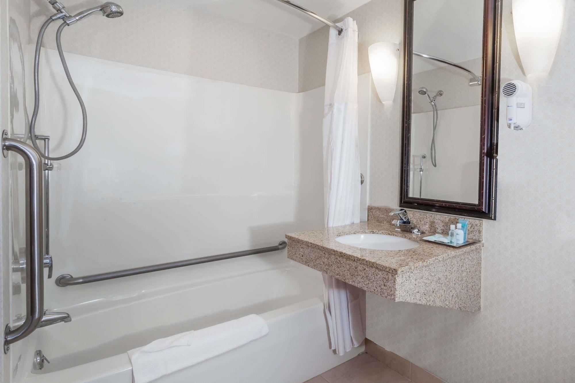 Wyndham Southbury Hotel Bagian luar foto