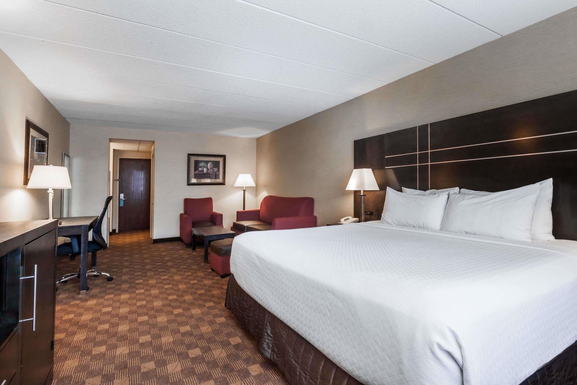 Wyndham Southbury Hotel Bagian luar foto