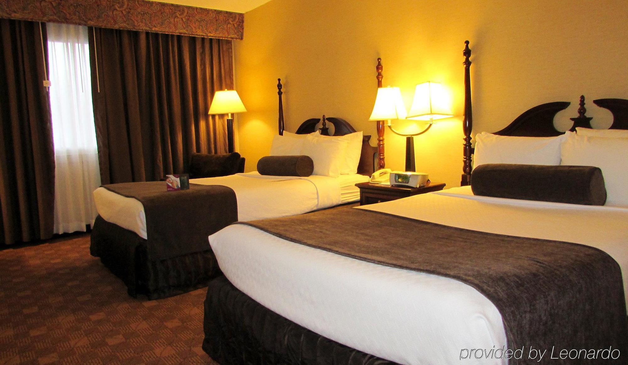Wyndham Southbury Hotel Bagian luar foto