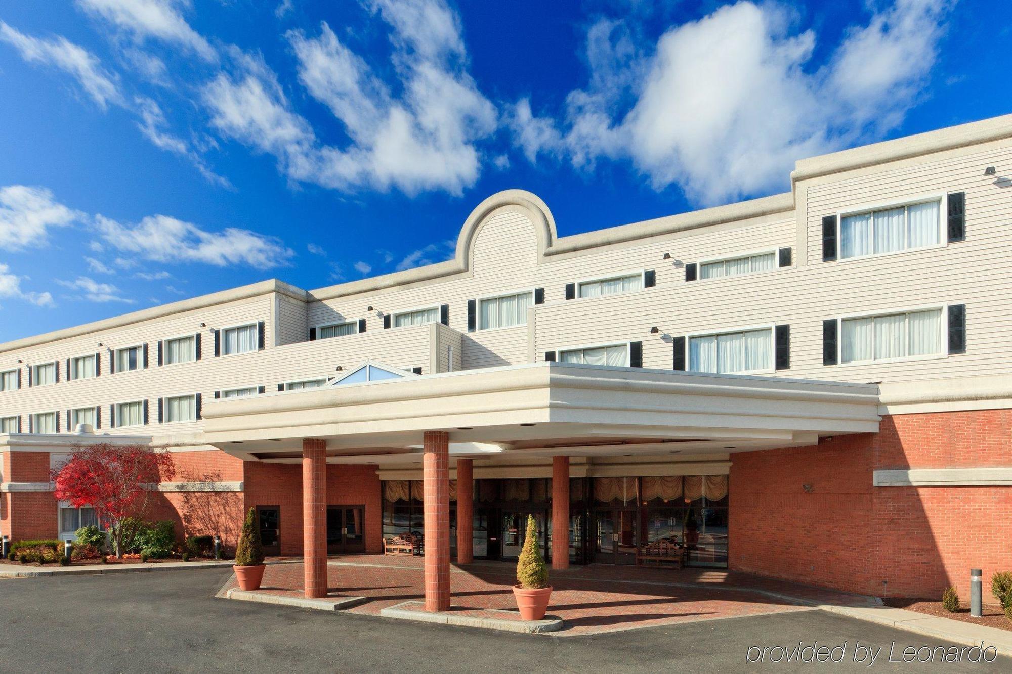 Wyndham Southbury Hotel Bagian luar foto