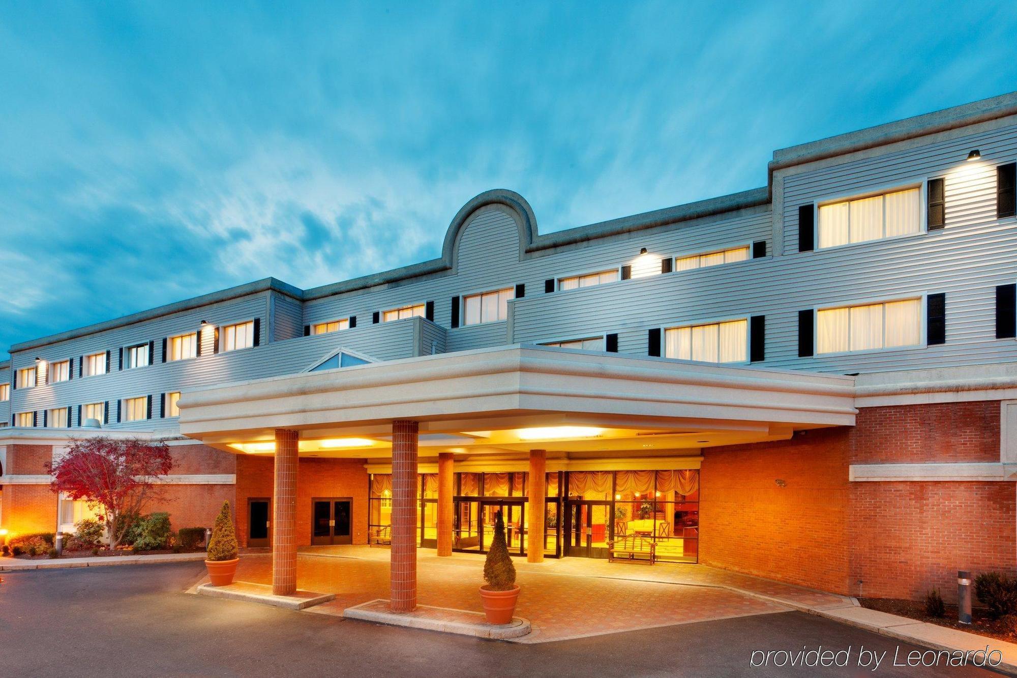 Wyndham Southbury Hotel Bagian luar foto