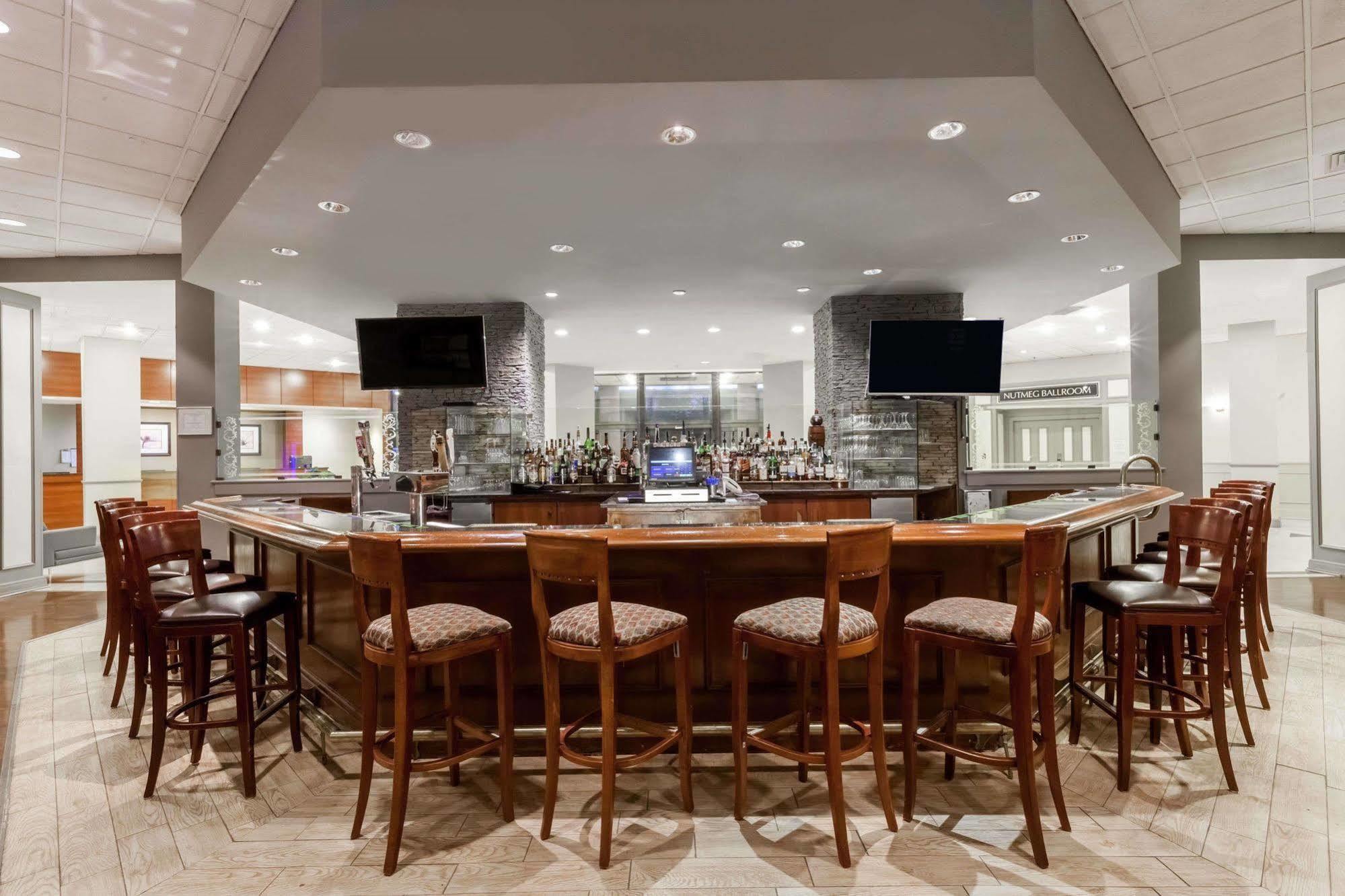Wyndham Southbury Hotel Bagian luar foto