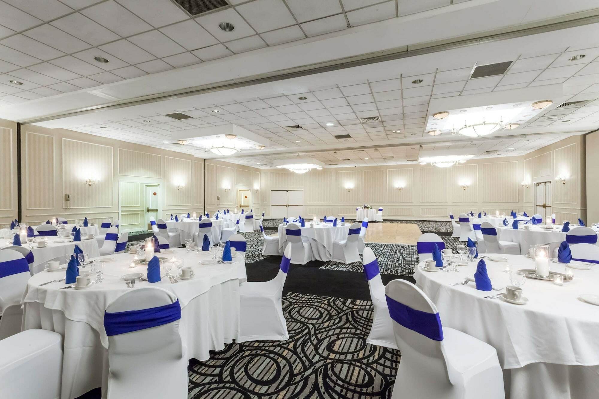 Wyndham Southbury Hotel Bagian luar foto