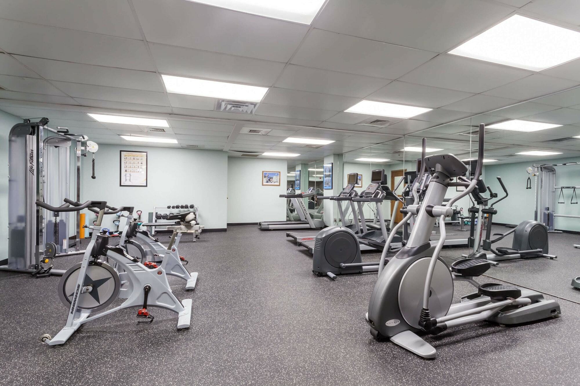 Wyndham Southbury Hotel Bagian luar foto